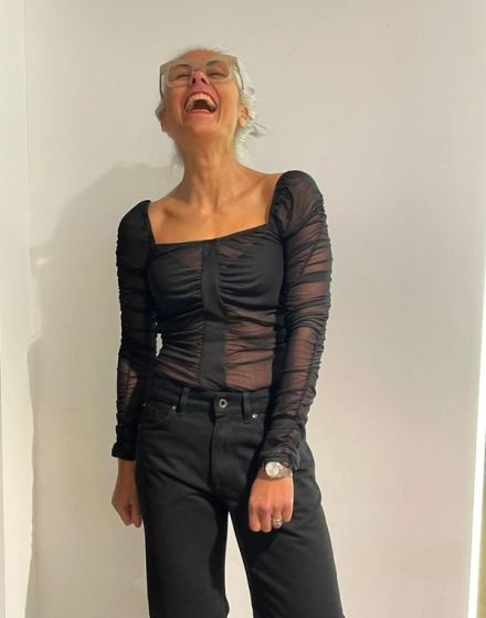 Oval Square Sand Blouse Black