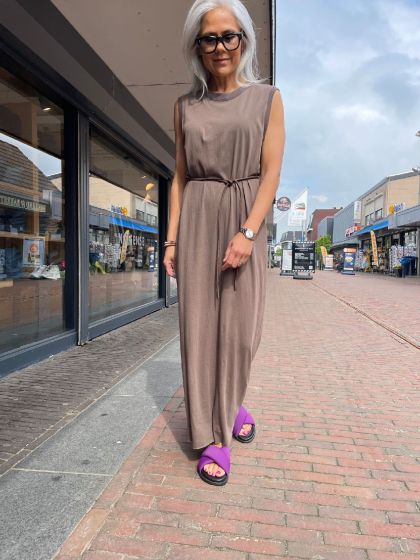 Humanoid Jurk Janda Mud