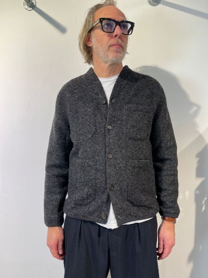 Universal Works heren vest Cardigan Charcoal