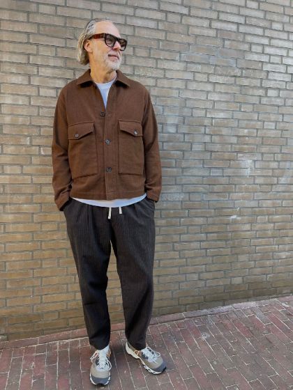 Universal Works krijtstreep pleatedtrackpant bruin