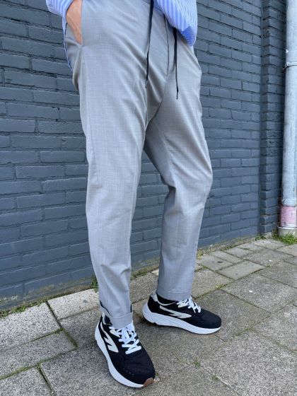 Tiger of Sweden heren broek Travin grijs