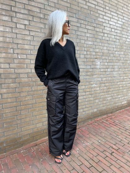 Oval Square Shine Pants Black