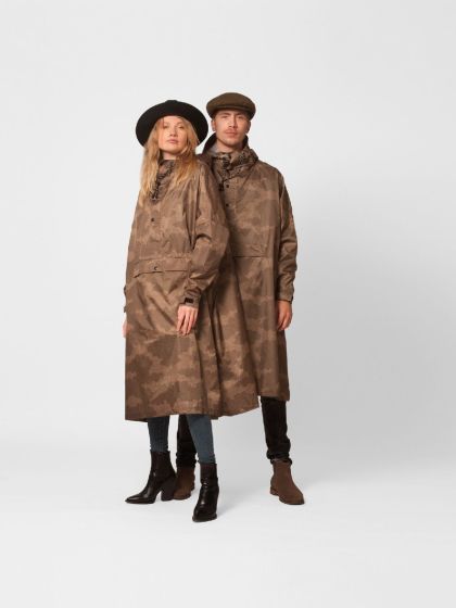 Rain Kiss Poncho The Clouds